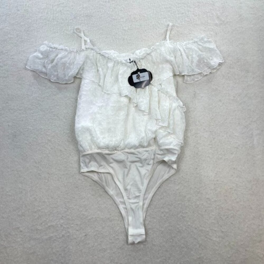 NWT Peach Love White Ruffle Cold-Shoulder Bodysuit Size Medium